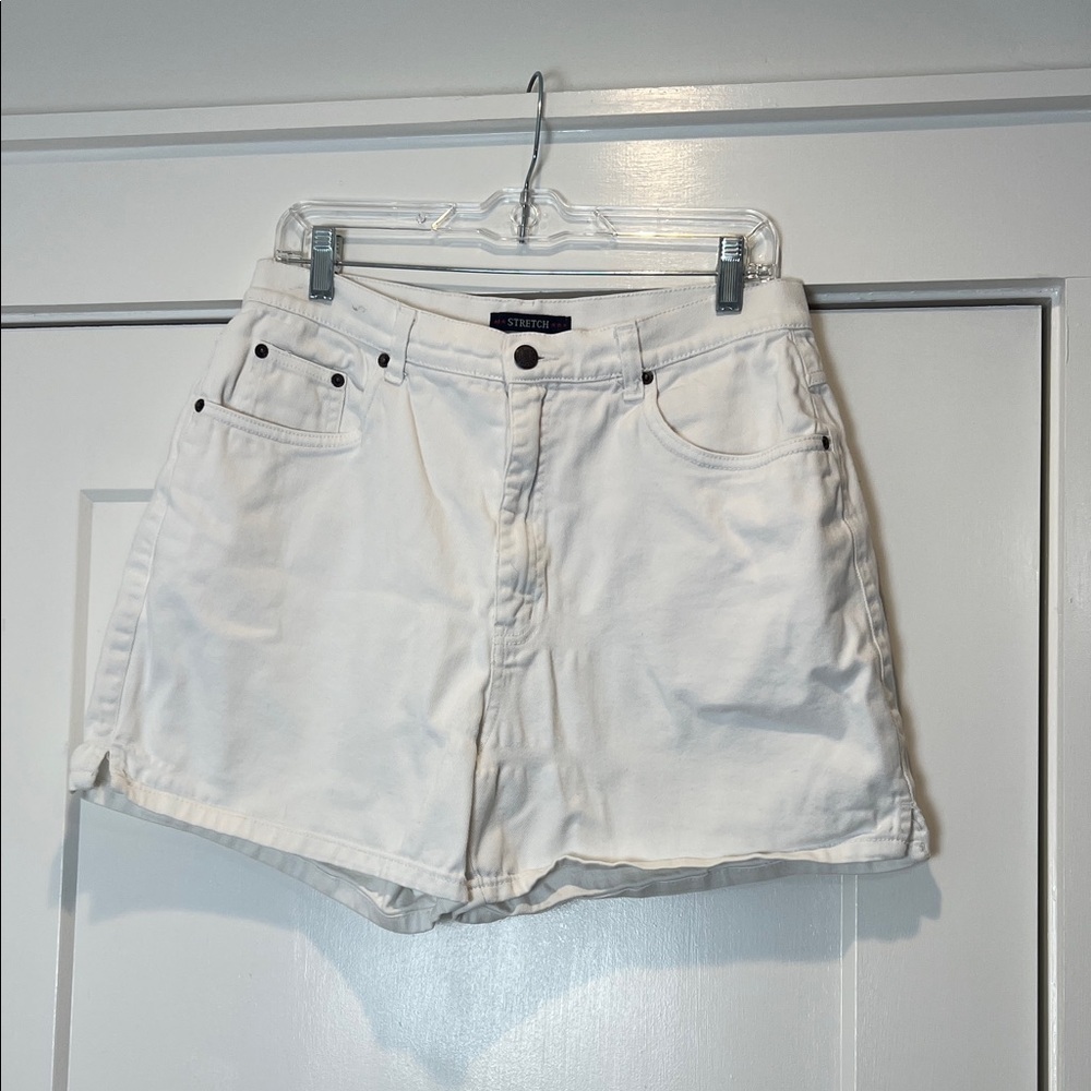 Vintage 90’s Bill Blass jeans stretch White Denim High-Rise Jean Shorts size 12.